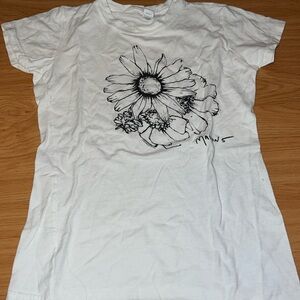 Maroon 5  Tshirt size Small